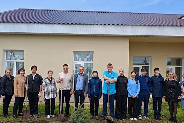 Каждое дерево – символ благодарности героям 